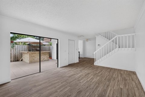 Touwnhouse à vendre à Palm Beach Gardens, Floride: 2 chambres, 148.27 m2 № 2400700 - photo 13