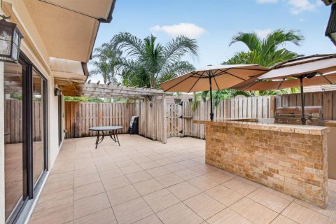 Touwnhouse à vendre à Palm Beach Gardens, Floride: 2 chambres, 148.27 m2 № 2400700 - photo 9