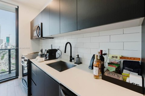 Condominio en venta en Miami, Florida, 1 dormitorio, 39.95 m2 № 1861368 - foto 5