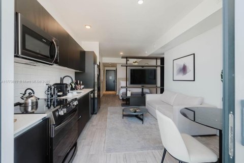 Condominio en venta en Miami, Florida, 1 dormitorio, 39.95 m2 № 1861368 - foto 6