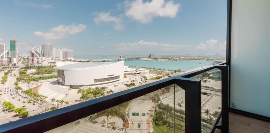 Condo in Miami, Florida, 1 bedroom № 1861368