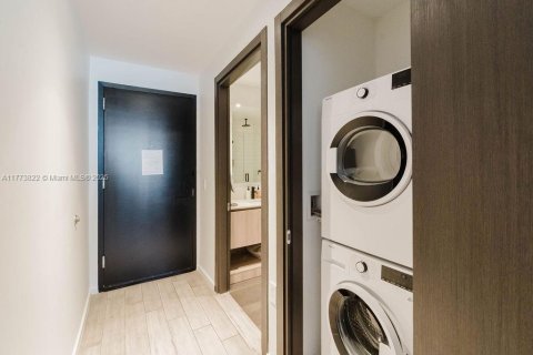 Condominio en venta en Miami, Florida, 1 dormitorio, 39.95 m2 № 1861368 - foto 11