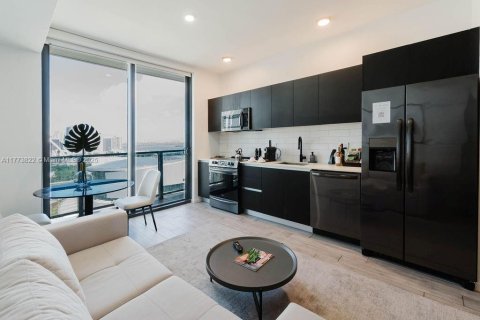 Condominio en venta en Miami, Florida, 1 dormitorio, 39.95 m2 № 1861368 - foto 3