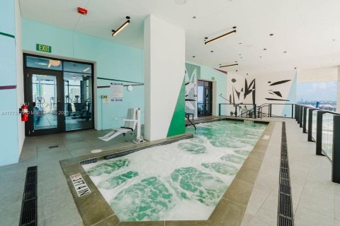 Condominio en venta en Miami, Florida, 1 dormitorio, 39.95 m2 № 1861368 - foto 16