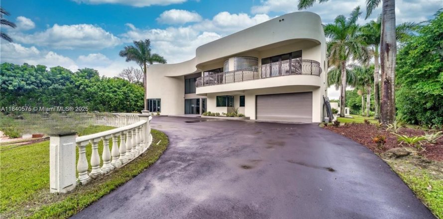 Дом в Саутвест-Ранчес, Флорида 6 спален, 569.31м2 № 1981959