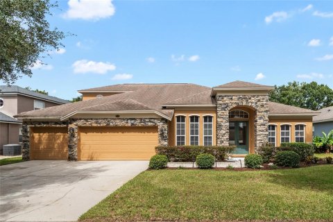 Villa ou maison à Oviedo, Floride 5 chambres, 299.24 m2 № 2408855