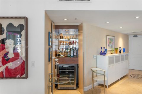Condo in Miami Beach, Florida, 3 bedrooms  № 1715882 - photo 15