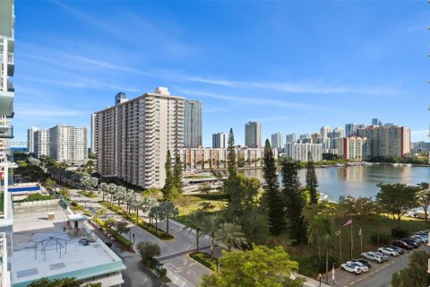 Купить кондоминиум в Санни-Айлс-Бич, Флорида 2 спальни, 114.55м2, № 1974704 - фото 15