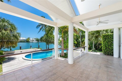 Casa en alquiler en Key Biscayne, Florida, 4 dormitorios, 297.47 m2 № 1944851 - foto 9