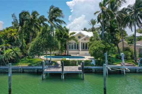 Casa en alquiler en Key Biscayne, Florida, 4 dormitorios, 297.47 m2 № 1944851 - foto 1