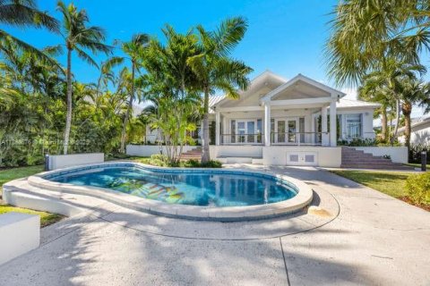 Casa en alquiler en Key Biscayne, Florida, 4 dormitorios, 297.47 m2 № 1944851 - foto 27