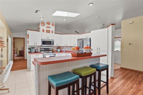 Casa en venta en Spring Hill, Florida, 3 dormitorios, 180.14 m2 № 1909778 - foto 19
