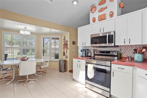 Casa en venta en Spring Hill, Florida, 3 dormitorios, 180.14 m2 № 1909778 - foto 18