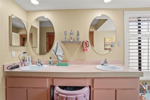 Casa en venta en Spring Hill, Florida, 3 dormitorios, 180.14 m2 № 1909778 - foto 24