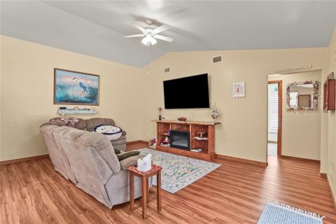 Casa en venta en Spring Hill, Florida, 3 dormitorios, 180.14 m2 № 1909778 - foto 12