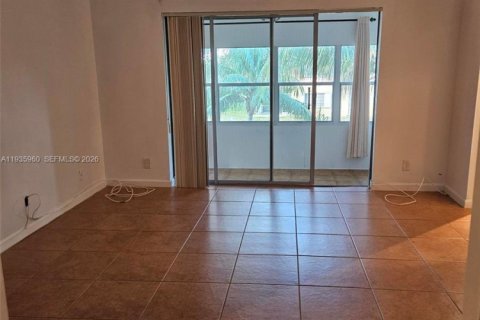 Copropriété à louer à Dania Beach, Floride: 2 chambres, 102.19 m2 № 1998189 - photo 27
