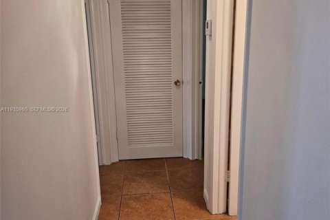 Copropriété à louer à Dania Beach, Floride: 2 chambres, 102.19 m2 № 1998189 - photo 25