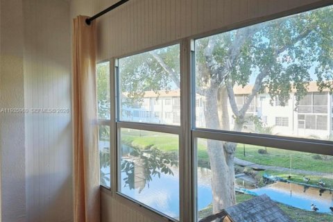 Copropriété à louer à Dania Beach, Floride: 2 chambres, 102.19 m2 № 1998189 - photo 23