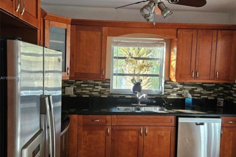 Copropriété à louer à Dania Beach, Floride: 2 chambres, 102.19 m2 № 1998189 - photo 8