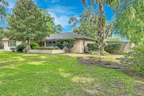House in Gainesville, Florida 4 bedrooms, 201.23 sq.m. № 2278056 - photo 5