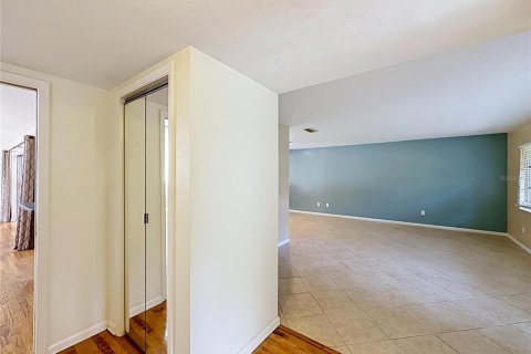 House in Gainesville, Florida 4 bedrooms, 201.23 sq.m. № 2278056 - photo 11