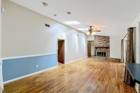House in Gainesville, Florida 4 bedrooms, 201.23 sq.m. № 2278056 - photo 21