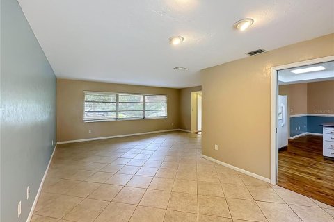 House in Gainesville, Florida 4 bedrooms, 201.23 sq.m. № 2278056 - photo 15