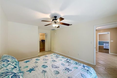 House in Gainesville, Florida 4 bedrooms, 201.23 sq.m. № 2278056 - photo 26