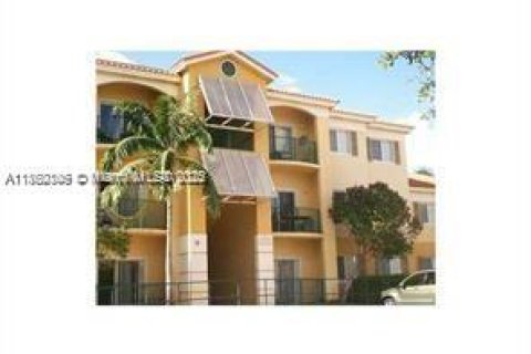 Condominio en alquiler en Doral, Florida, 2 dormitorios, 84.54 m2 № 1887653 - foto 11