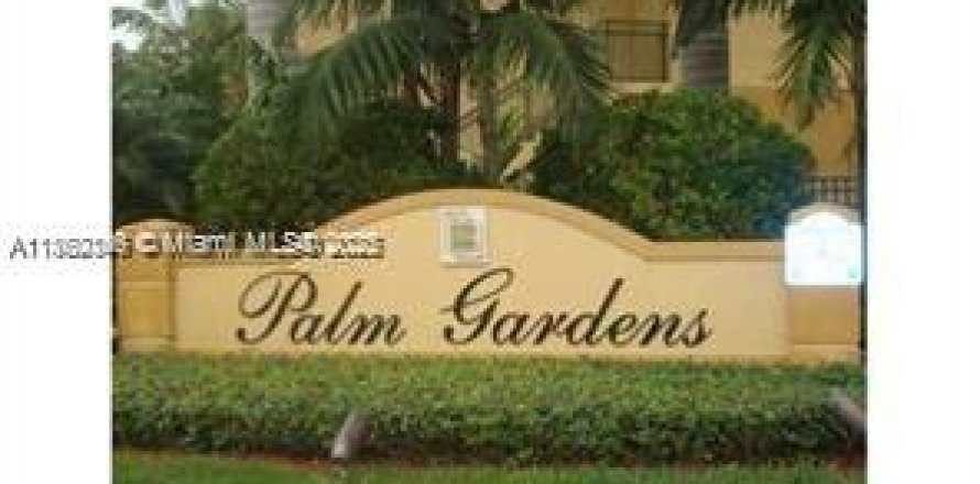 Condominio en Doral, Florida, 2 dormitorios № 1887653