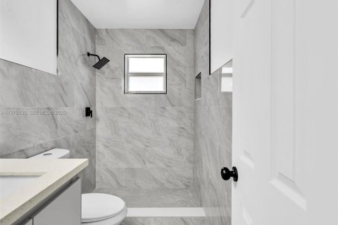 House in Homestead, Florida 3 bedrooms, 120.59 sq.m. № 2036184 - photo 17