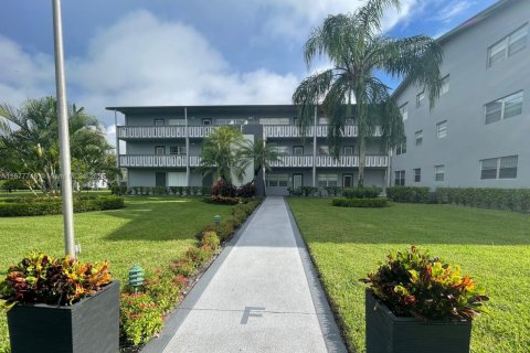 Кондоминиум с 5 комнатами в Бока-Ратон, Флорида № 2014966