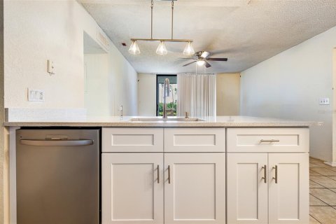 Copropriété à louer à Fort Myers, Floride: 1 chambre, 63.17 m2 № 2388269 - photo 15