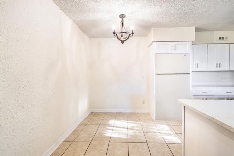 Copropriété à louer à Fort Myers, Floride: 1 chambre, 63.17 m2 № 2388269 - photo 12