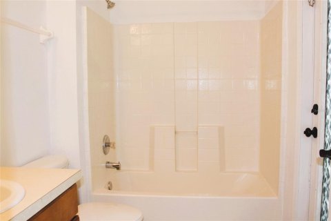 Casa en venta en Kissimmee, Florida, 3 dormitorios, 163.23 m2 № 1851032 - foto 26