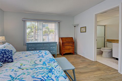 Condo in Venice, Florida, 2 bedrooms  № 1824402 - photo 22
