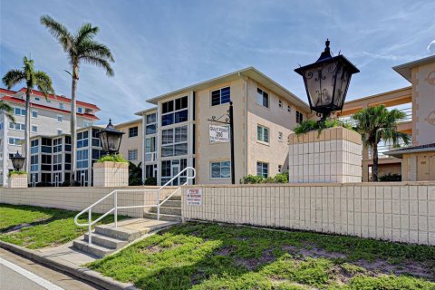 Condo in Venice, Florida, 2 bedrooms  № 1824402 - photo 1