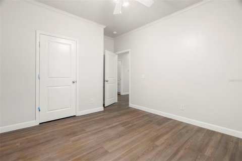 House in Saint Petersburg, Florida 4 bedrooms, 178.37 sq.m. № 2220569 - photo 24
