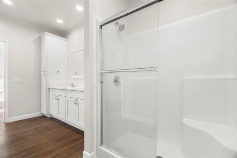 House in Saint Petersburg, Florida 4 bedrooms, 178.37 sq.m. № 2220569 - photo 17
