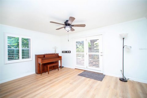 Casa en venta en Largo, Florida, 2 dormitorios, 128.76 m2 № 2145439 - foto 9