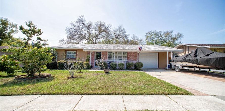 Casa en Largo, Florida 2 dormitorios, 128.76 m2 № 2145439