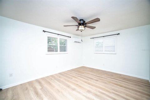 Casa en venta en Largo, Florida, 2 dormitorios, 128.76 m2 № 2145439 - foto 11