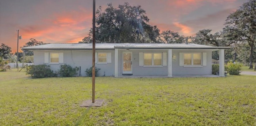 Casa en Chiefland, Florida 3 dormitorios, 124.86 m2 № 1904205