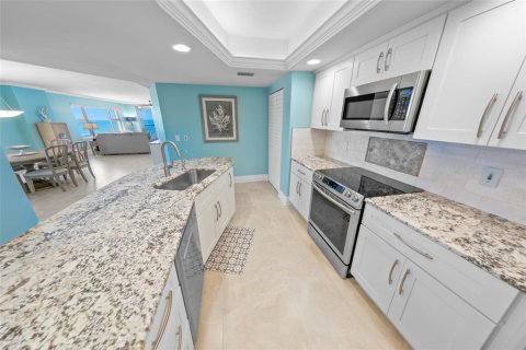 Купить кондоминиум в Дейтона - Бич-Шорс, Флорида 8 комнат, 192.49м2, № 1657928 - фото 25