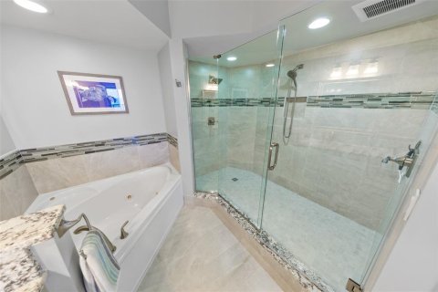 Купить кондоминиум в Дейтона - Бич-Шорс, Флорида 8 комнат, 192.49м2, № 1657928 - фото 20