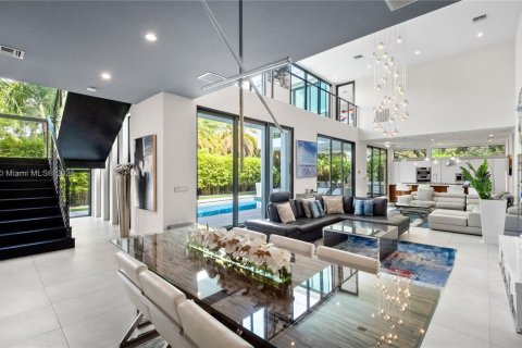 Купить виллу или дом в Форт-Лодердейл, Флорида 4 спальни, 346.9м2, № 1957848 - фото 28