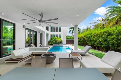 Купить виллу или дом в Форт-Лодердейл, Флорида 4 спальни, 346.9м2, № 1957848 - фото 14