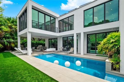 Купить виллу или дом в Форт-Лодердейл, Флорида 4 спальни, 346.9м2, № 1957848 - фото 21