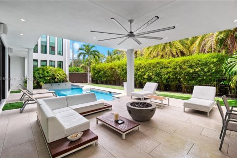 Купить виллу или дом в Форт-Лодердейл, Флорида 4 спальни, 346.9м2, № 1957848 - фото 19