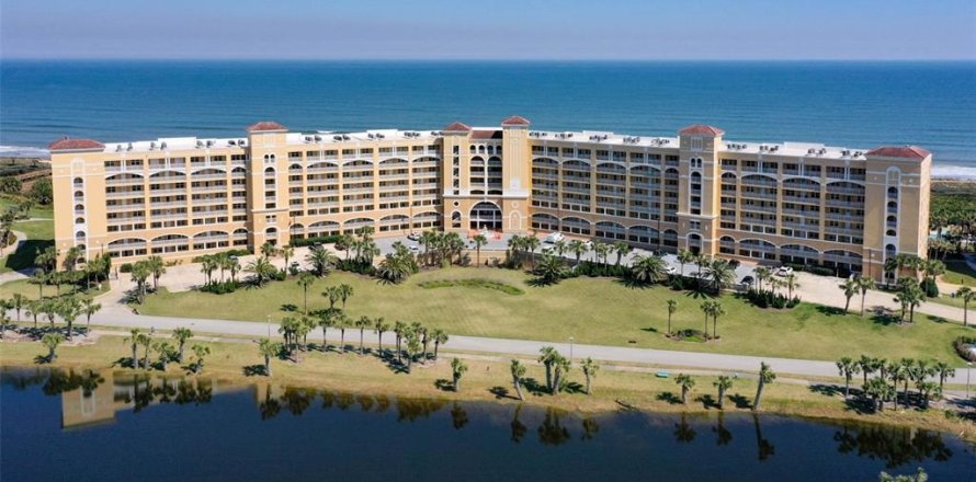Condominio en Palm Coast, Florida, 3 dormitorios № 1905629